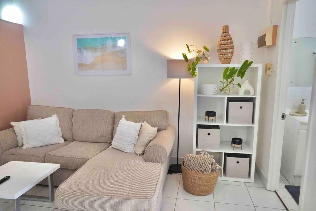 Lovely One Bed Room Apartment Right In The City Darwin Extérieur photo