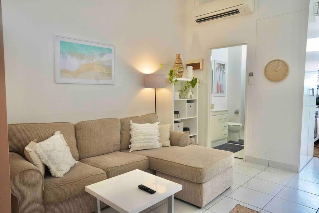 Lovely One Bed Room Apartment Right In The City Darwin Extérieur photo